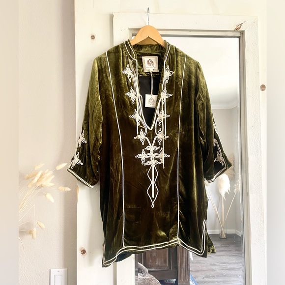Chasing Unicorns Dresses & Skirts - CHASING UNICORNS | Wild Horses Green Velvet Tunic Dress S